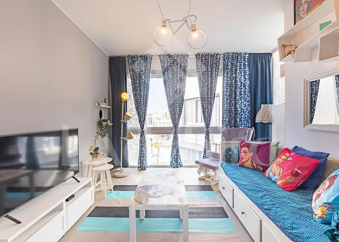 Ladybird - Sholan Penthouse *